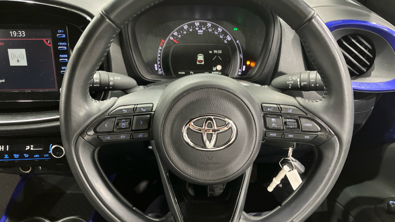 Toyota Aygo X 1.0 VVT-i Edge 5dr Petrol Hatchback